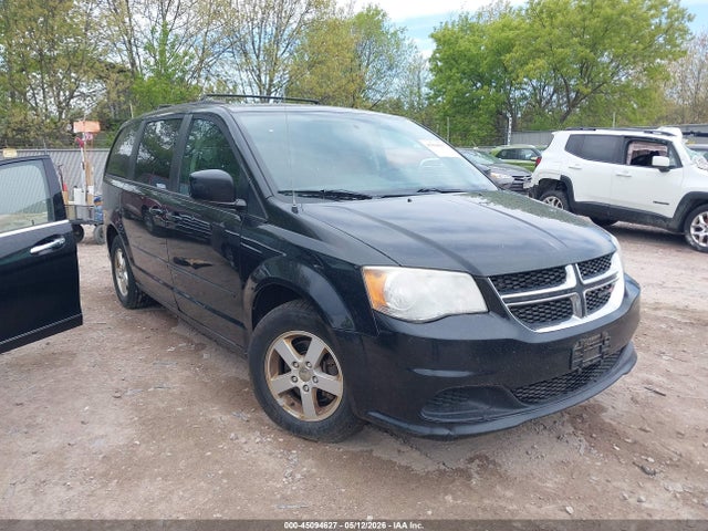 Salvage Dodge Grand Caravan Image