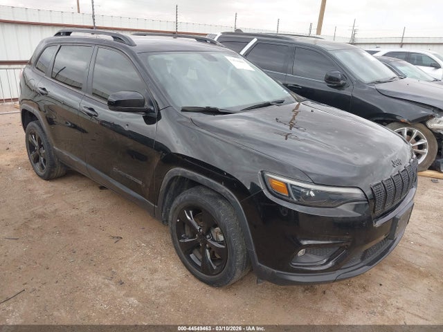 Salvage Jeep Cherokee Image