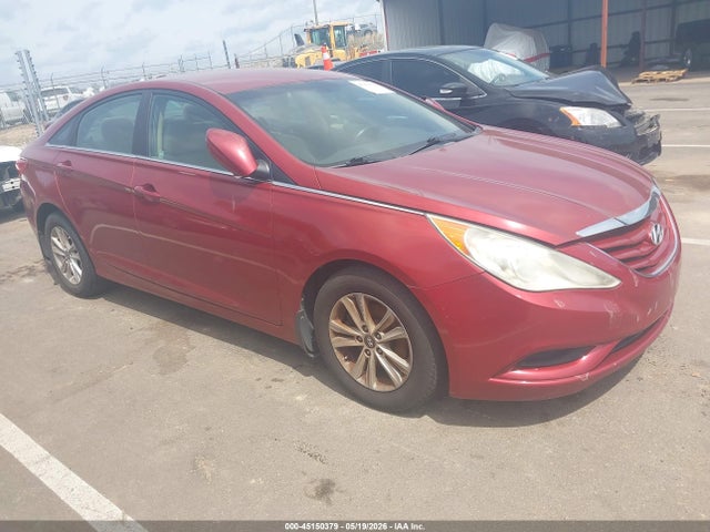 Salvage Hyundai SONATA Image