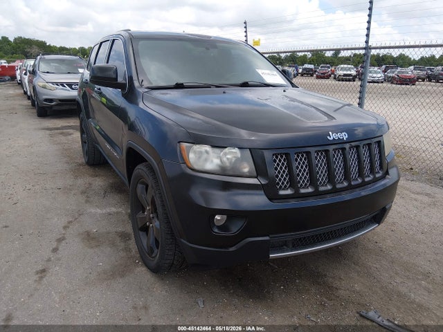 Salvage Jeep Grand Cherokee Image