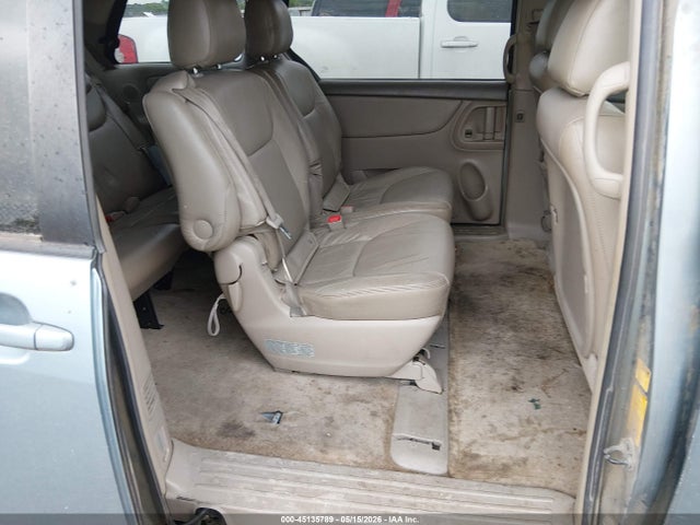 Toyota Sienna Xle
