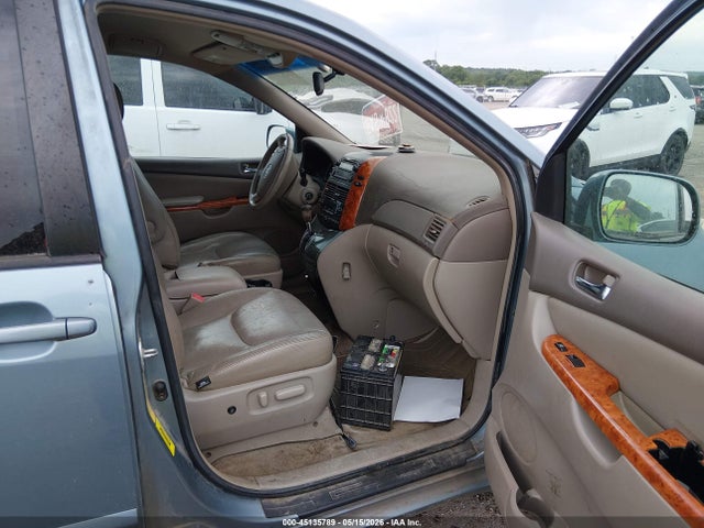 Toyota Sienna Xle