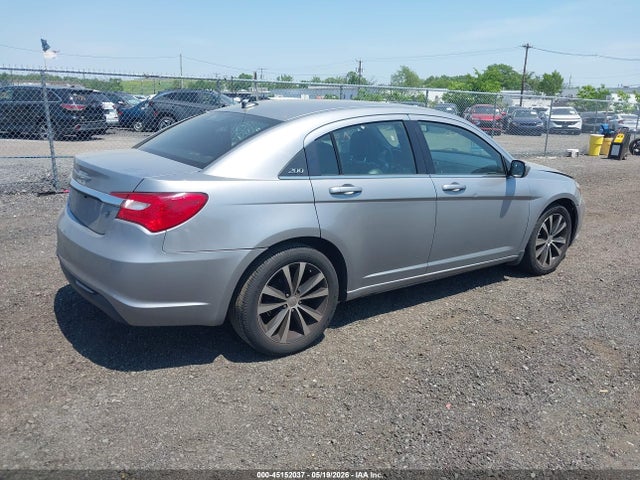 Chrysler 200 Limited