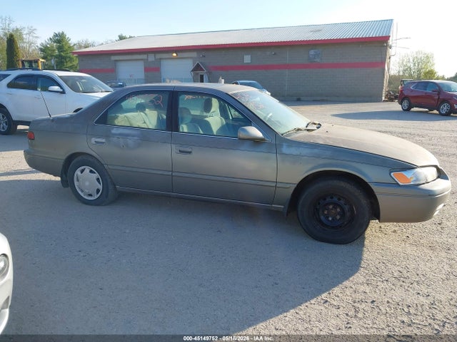 Toyota Camry Ce