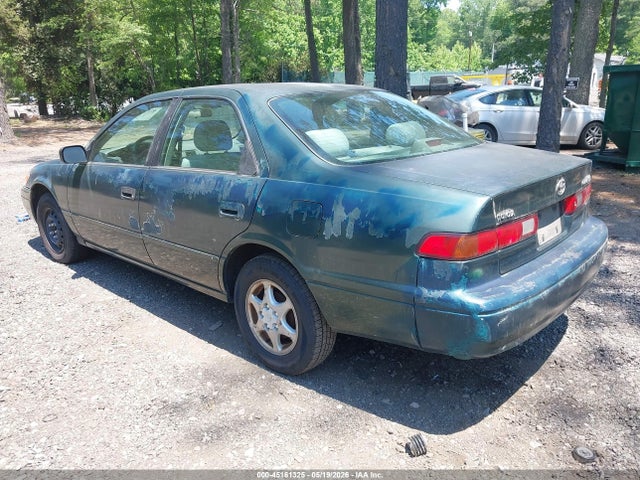 Toyota Camry Ce
