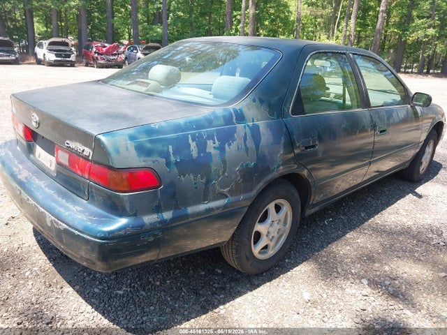 Toyota Camry Ce