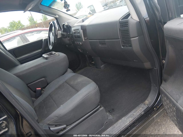 Nissan Titan Xe