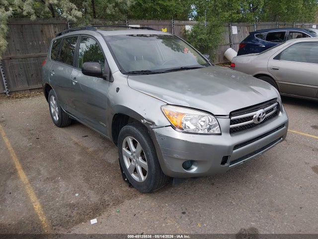 Salvage Toyota RAV4 Image