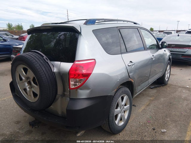 Toyota RAV4 Limited V6