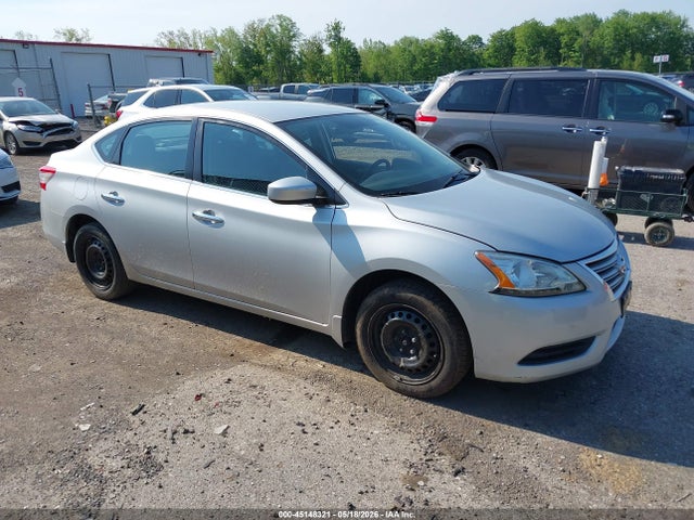 Salvage Nissan Sentra Image