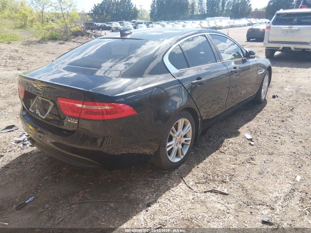 Jaguar XE 20d Premium