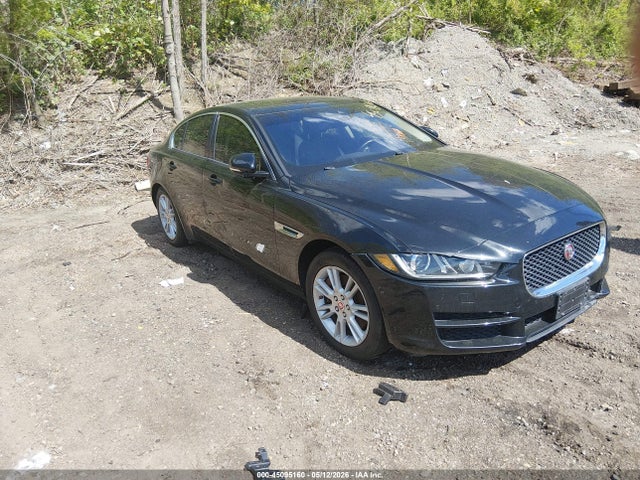 Salvage Jaguar XE Image