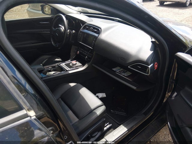 Jaguar XE 20d Premium