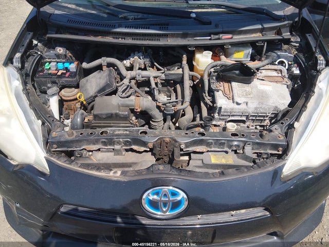 Toyota Prius c Two