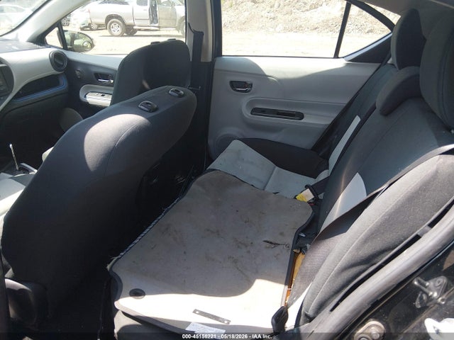 Toyota Prius c Two