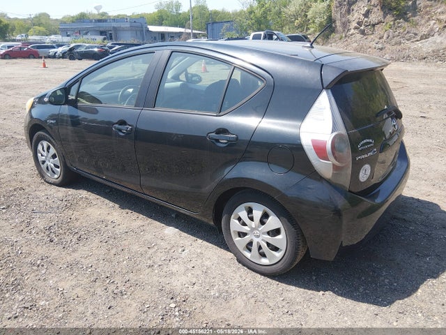 Toyota Prius c Two