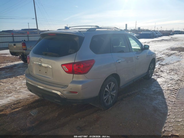 Nissan Pathfinder S 2wd