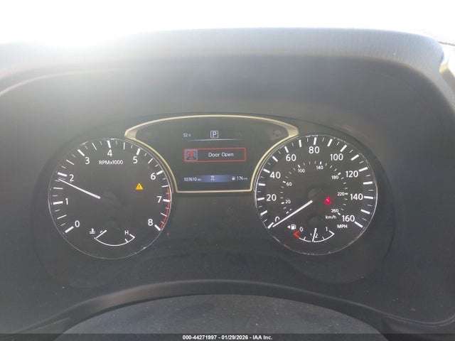 Nissan Pathfinder S 2wd