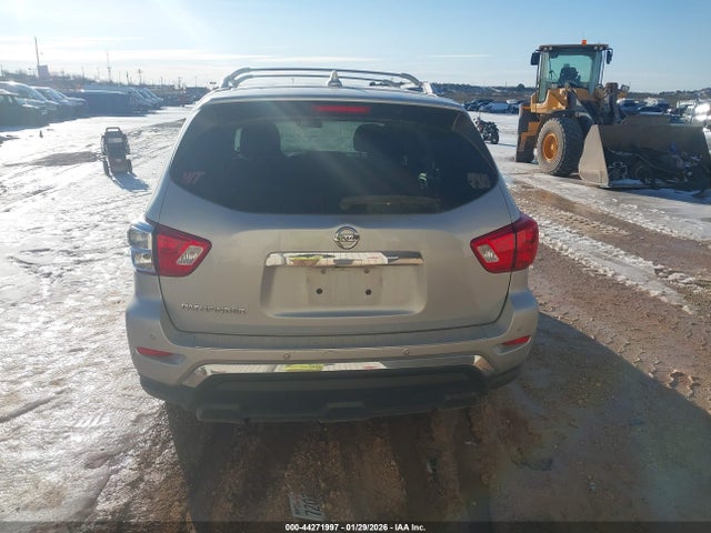 Nissan Pathfinder S 2wd