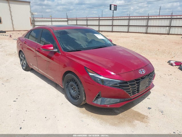 Salvage Hyundai ELANTRA Image