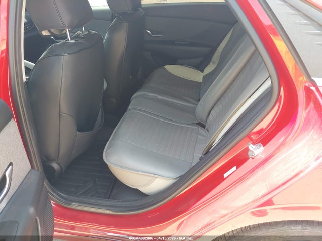 Hyundai ELANTRA Limited