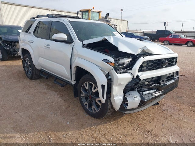 Salvage Toyota 4Runner Image