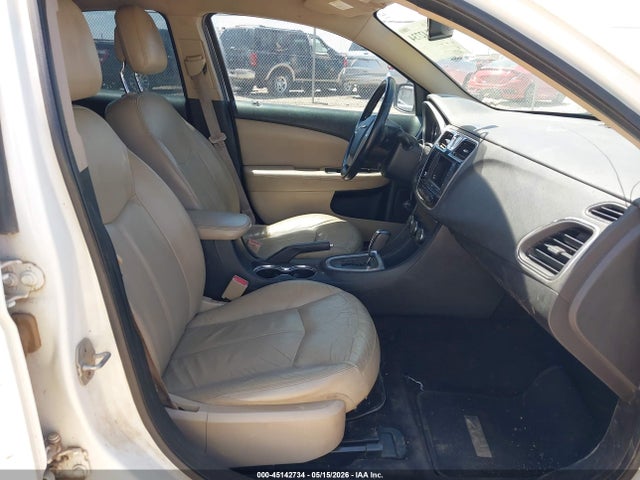 Chrysler 200 Limited