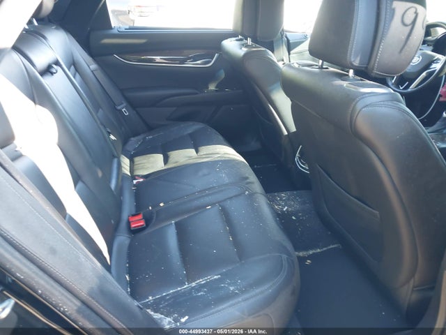 Cadillac XTS Premium