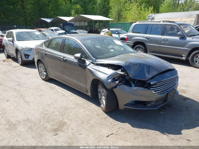 Salvage Ford Fusion Image