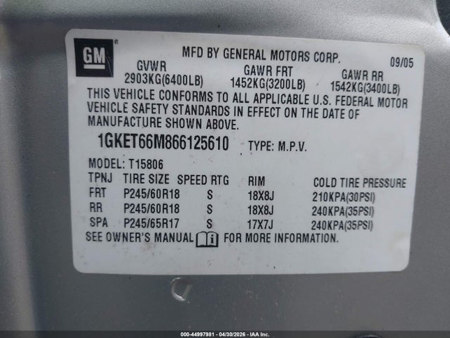 GMC Envoy XL Denali