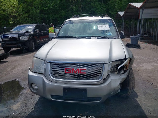 GMC Envoy XL Denali
