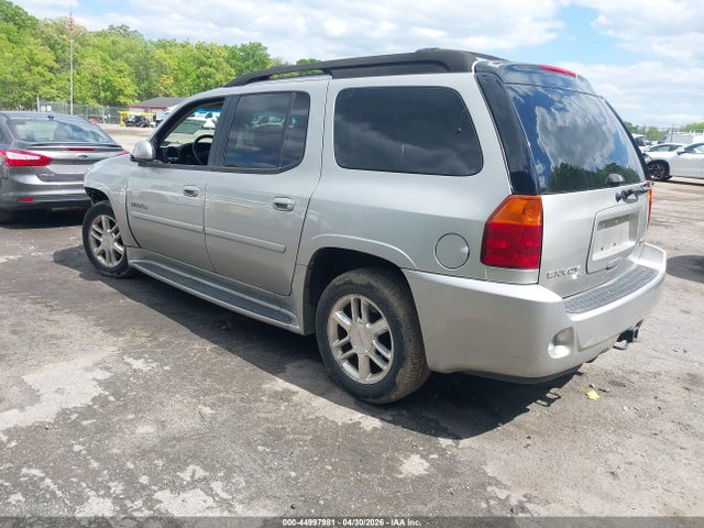 GMC Envoy XL Denali