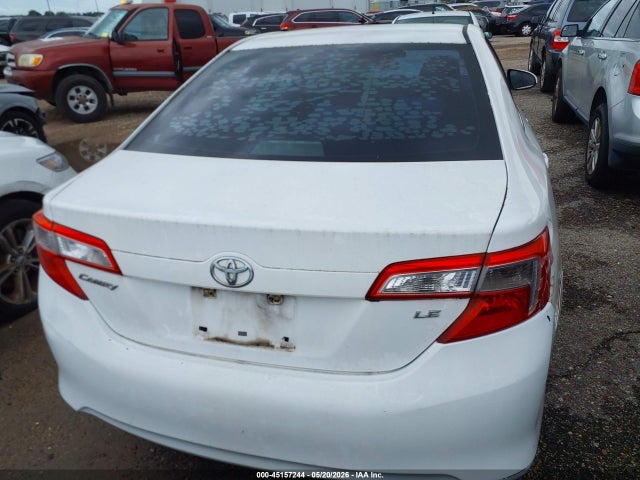 Toyota Camry Le