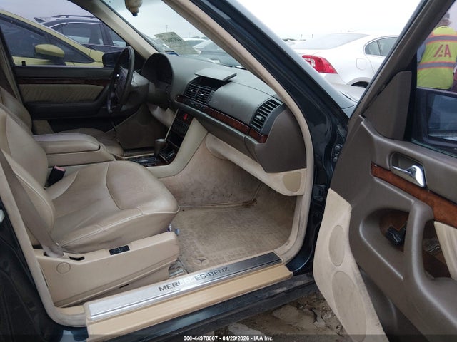 Mercedes-Benz S-Class 320w