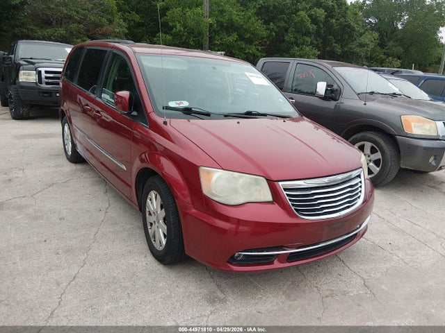 Salvage Chrysler Town & Country Image