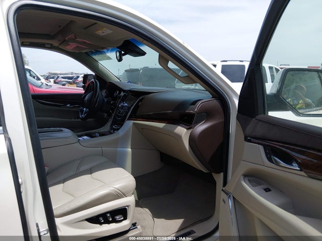 Cadillac Escalade Luxury