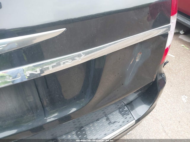 Chrysler Town & Country Touring