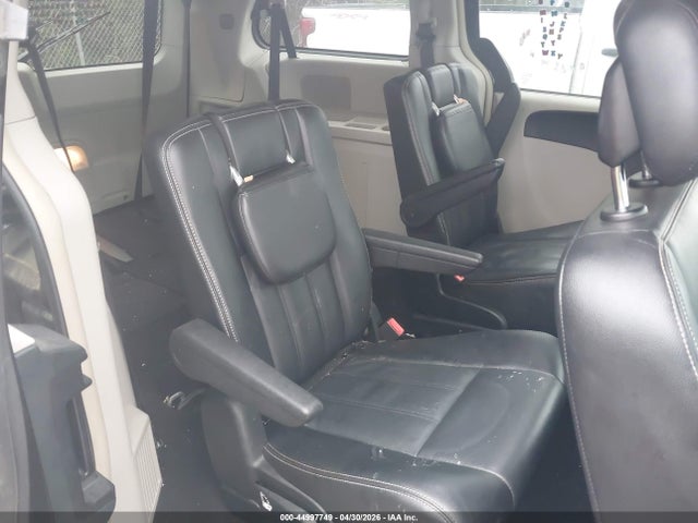Chrysler Town & Country Touring