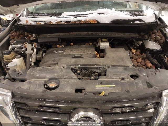 Nissan Pathfinder Sv