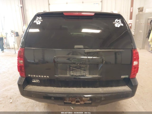 Chevrolet Suburban 1500 Lt