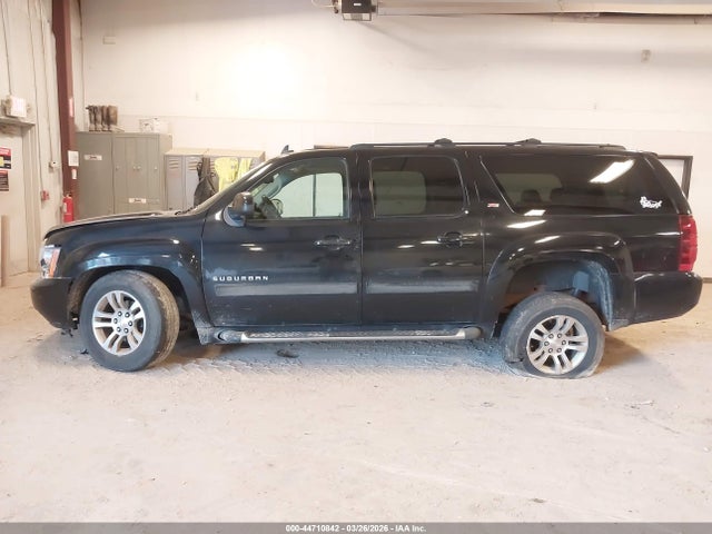 Chevrolet Suburban 1500 Lt