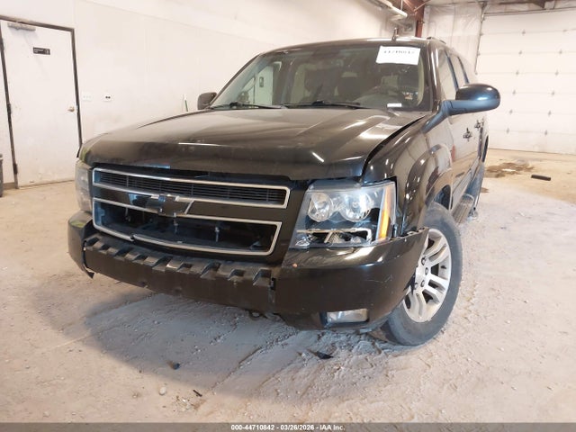 Chevrolet Suburban 1500 Lt