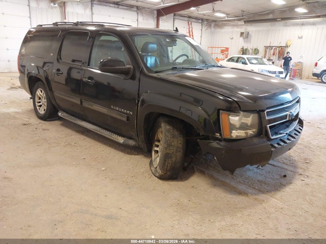 Salvage Chevrolet Suburban 1500 Image