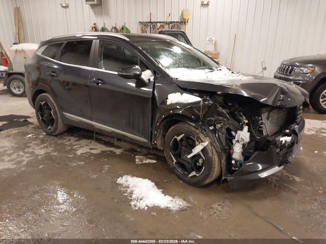 Salvage Kia Sportage Image