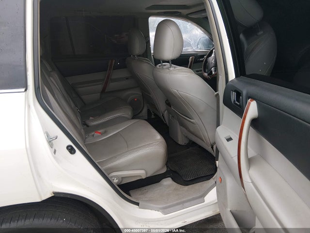 Toyota Highlander Limited V6