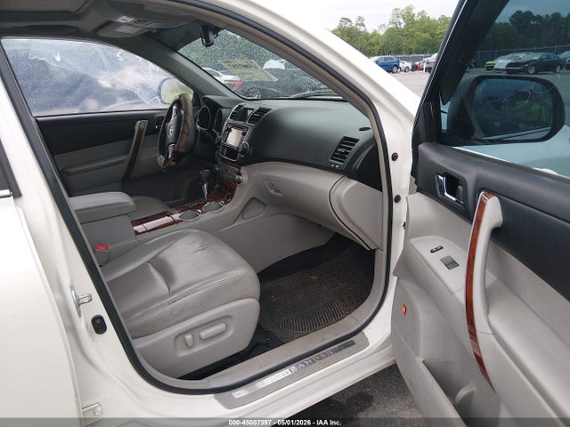 Toyota Highlander Limited V6