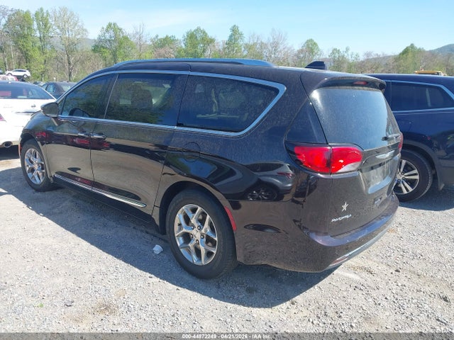 Chrysler Pacifica Limited