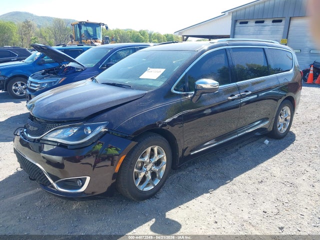 Chrysler Pacifica Limited
