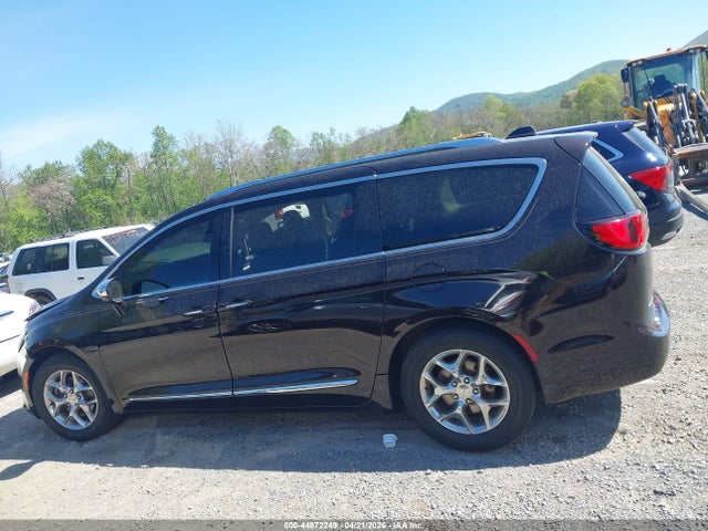 Chrysler Pacifica Limited