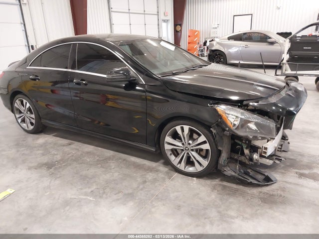 Salvage Mercedes-Benz Cla-class Image